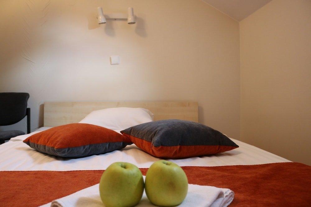 Apple Economy Hotel Kaunas Exterior foto